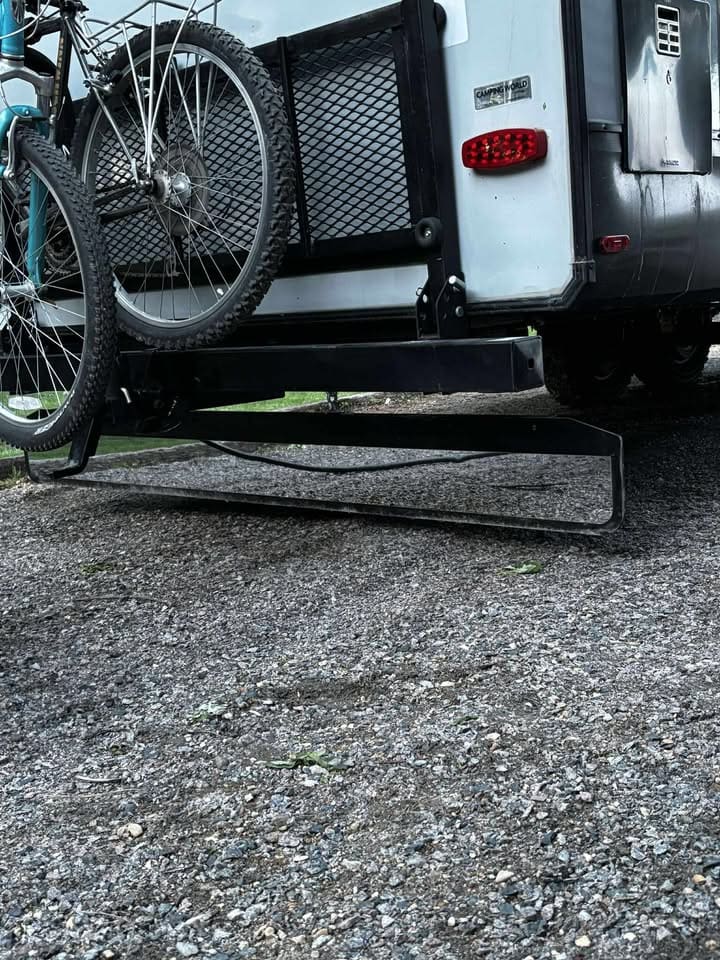 Travel trailer with MH flap 2